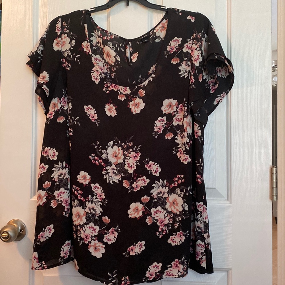 Torrid Blouse - black floral - 2